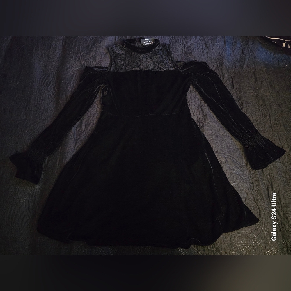 Killstar Black Velvet Long Sleeve Dress